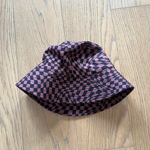 Baggu bucket hat